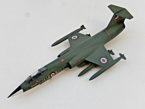 Vintage made model cf 104 - made,