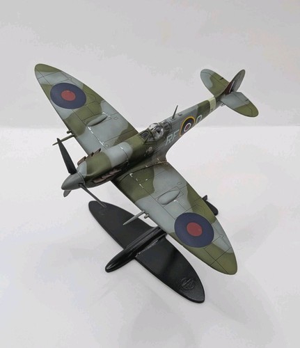 Spitfire model built - spitfire,