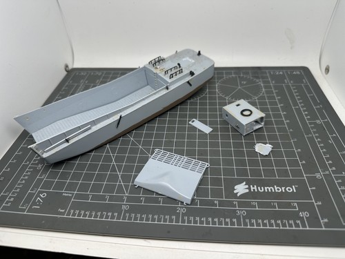 Airfix 76 lcm3 landing - 1:72, 1:76