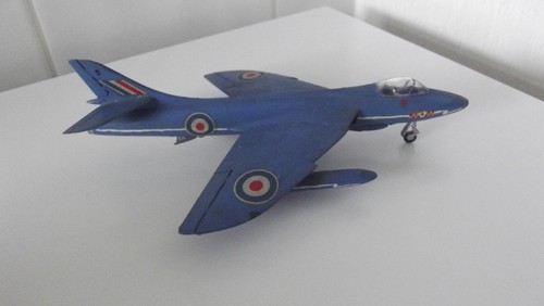 Display built hawker - 1:72,
