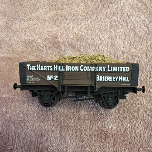 Airfix kit built - built, hill