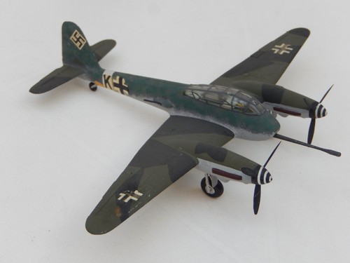 Assembled made model - assembled, 1:72