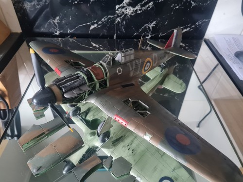 Airfix hawker hurricane 1 - airfix,