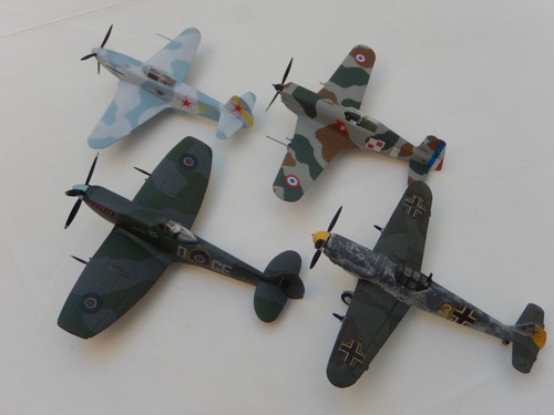 Scale assembled made - 1:72,