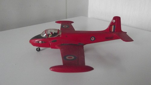 Display built bac jet - built,